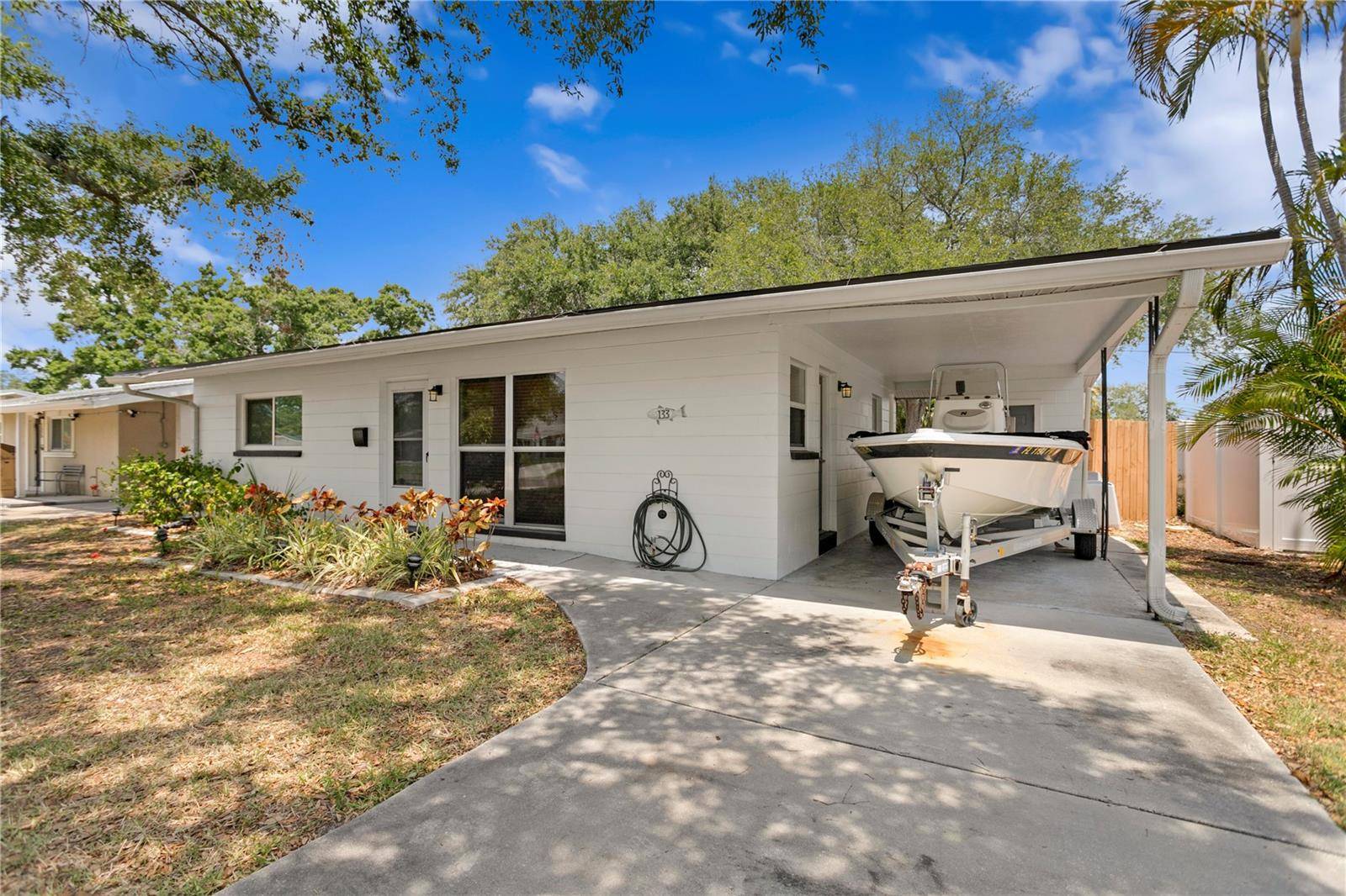 133 43RD AVE NE, St Petersburg, FL 33703