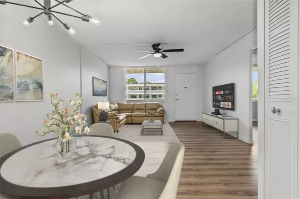St Petersburg, FL 33703,5095 BAY ST NE #210