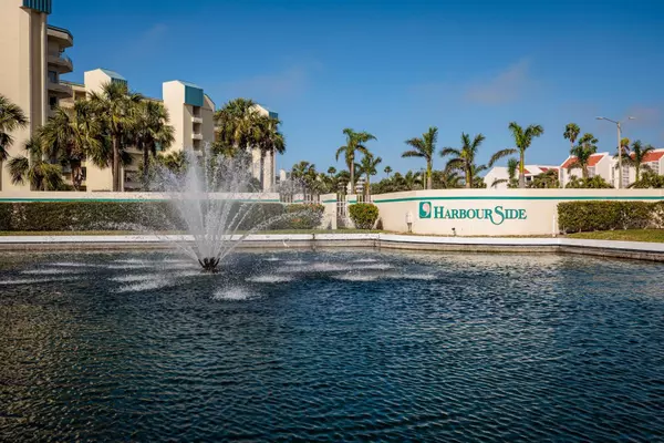 South Pasadena, FL 33707,7872 SAILBOAT KEY BLVD S #301