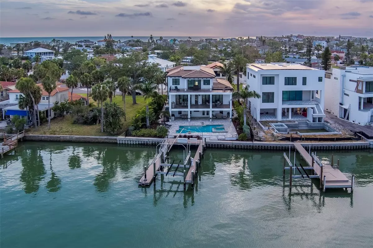 Redington Beach, FL 33708,15805 REDINGTON DR