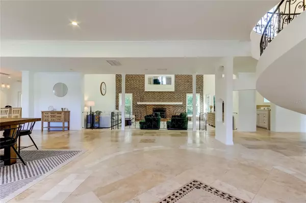 Dunedin, FL 34698,1089 VIRGINIA ST