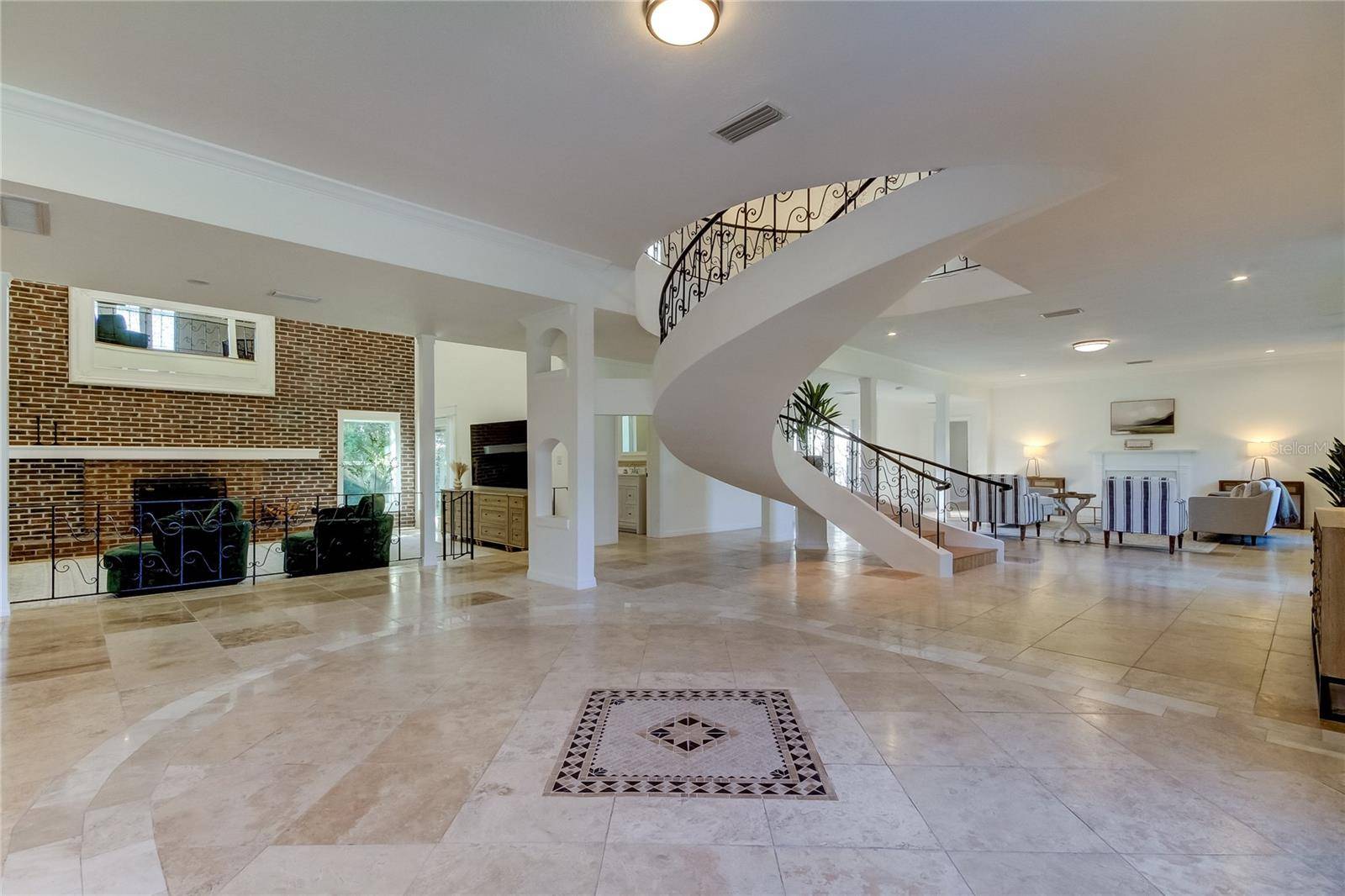 Dunedin, FL 34698,1089 VIRGINIA ST