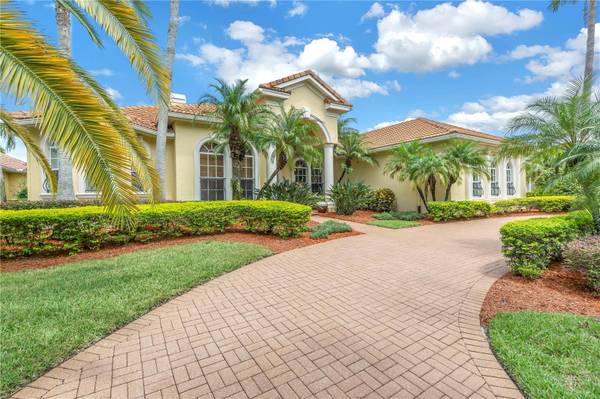 9818 TREE TOPS LAKE RD, Tampa, FL 33626