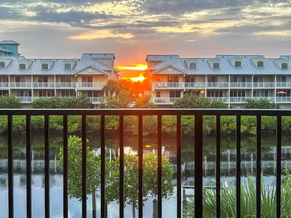 Ruskin, FL 33570,3122 CHRISTOPHERS WATCH LN