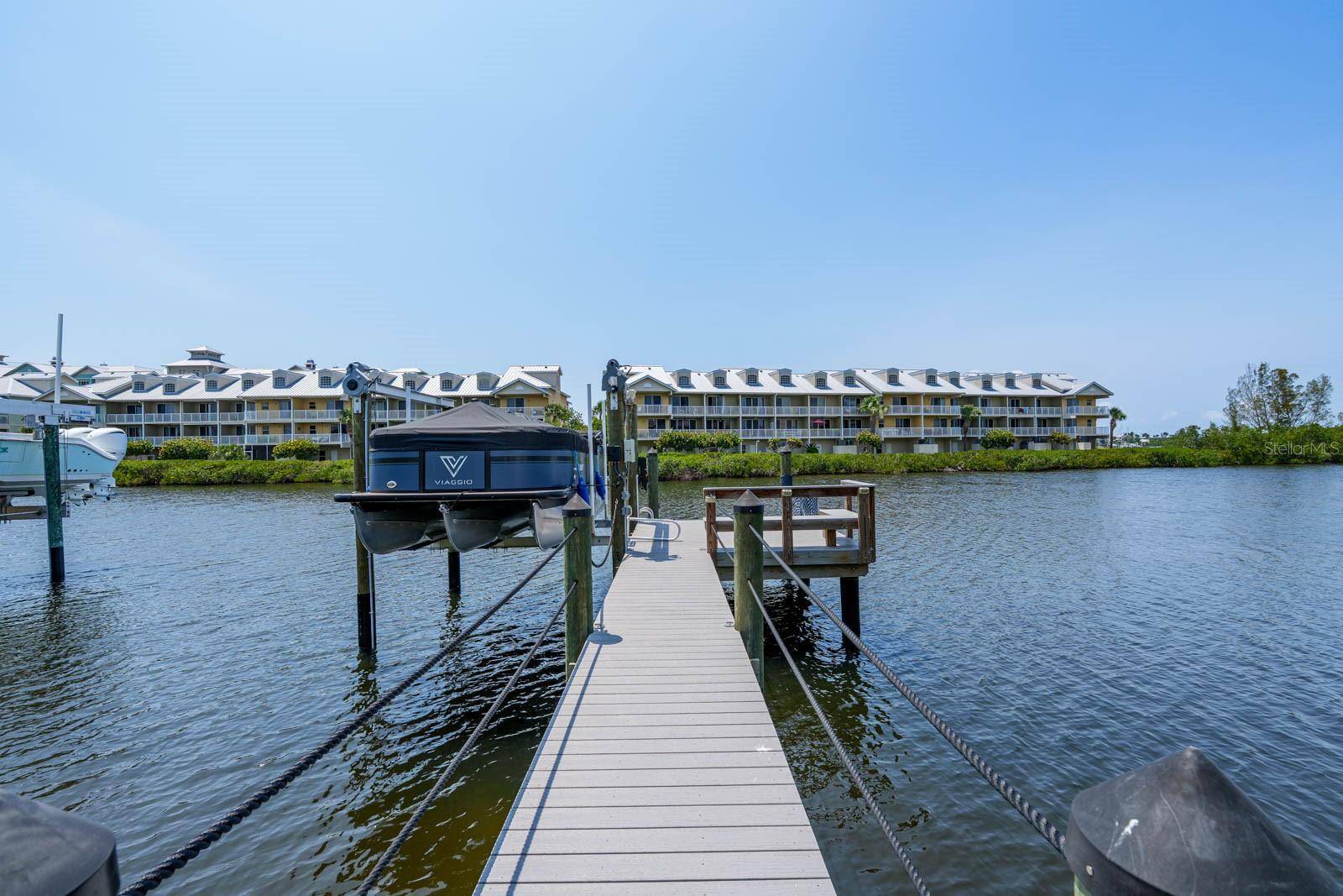 Ruskin, FL 33570,3122 CHRISTOPHERS WATCH LN