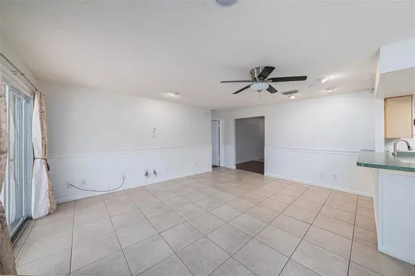 Tampa, FL 33624,16201 COUNTRY CROSSING DR