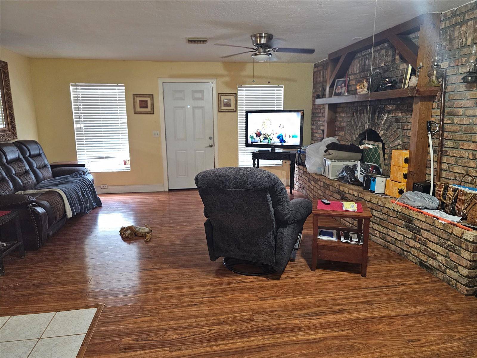 Ruskin, FL 33570,1114 27TH ST SE #A
