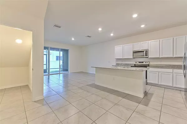 Wesley Chapel, FL 33543,2882 PEONY PRAIRIE LN