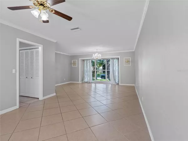 Tampa, FL 33634,6906 SHADY PL