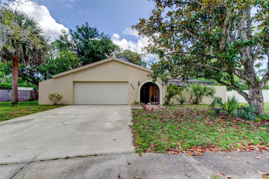 4908 ROCKLEDGE CIR, Tampa, FL 33624