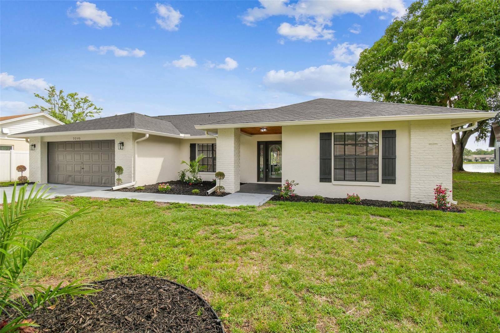 Tampa, FL 33618,3205 PLEASANT LAKE DR