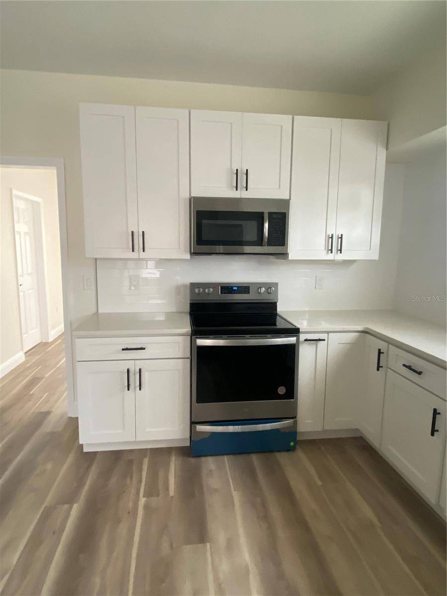 Tampa, FL 33606,2111 W CASS ST