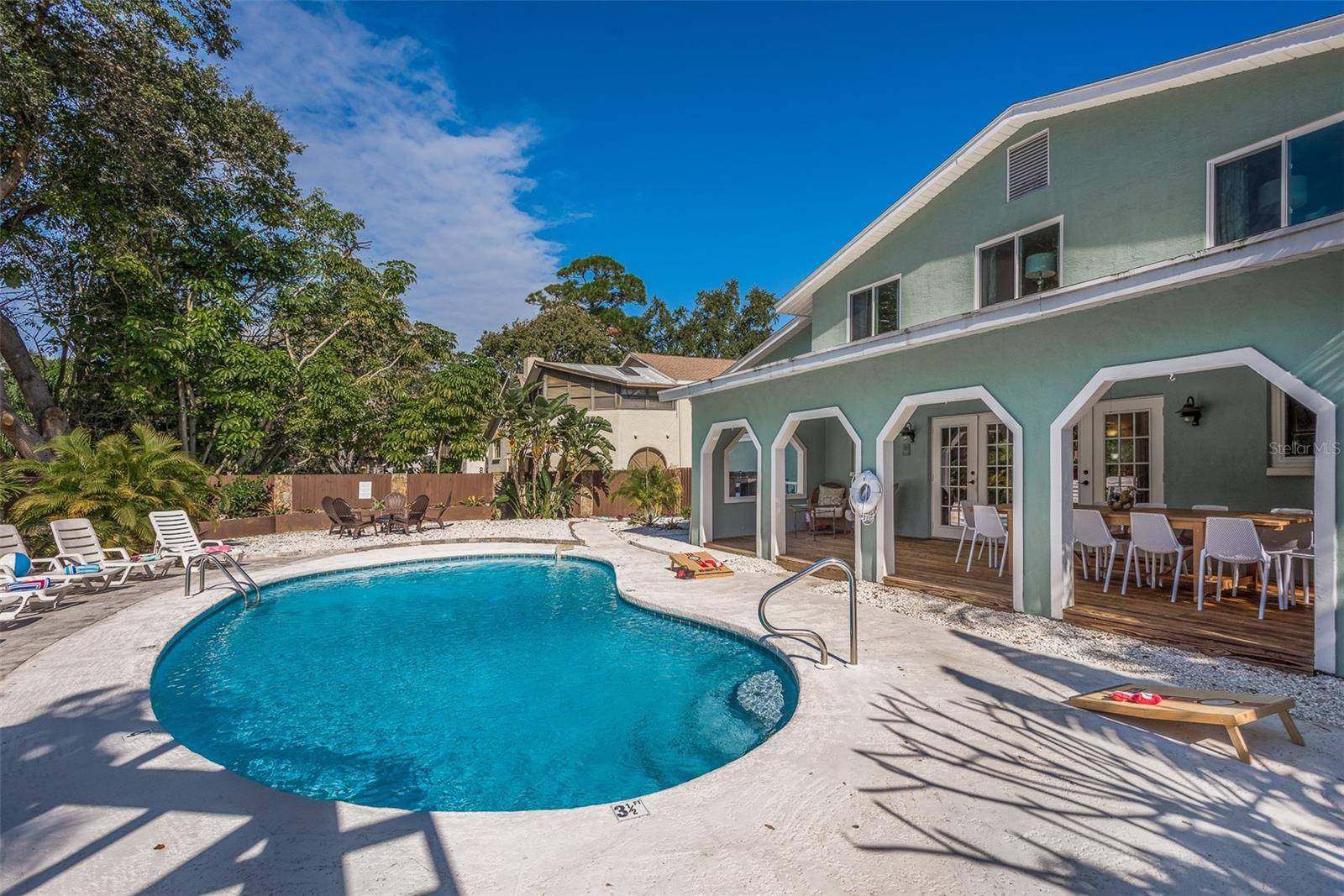 Seminole, FL 33776,8240 144TH LN