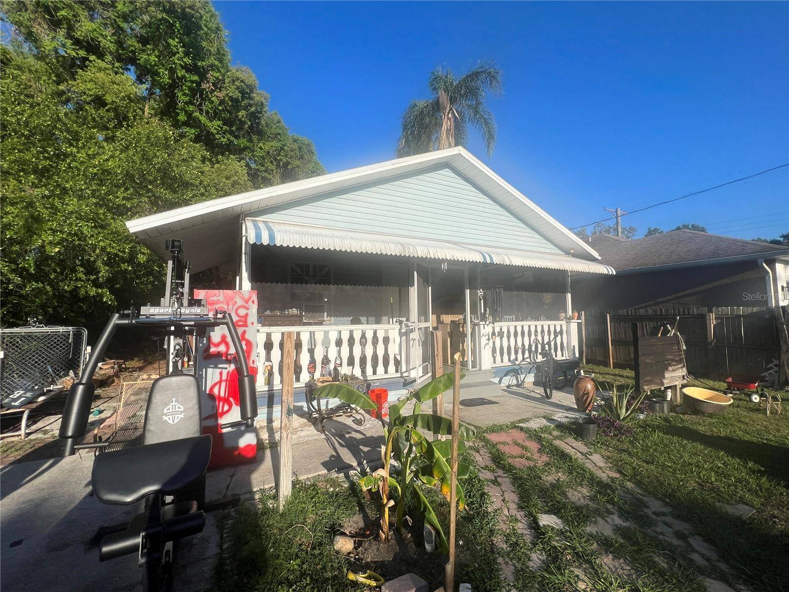8203 N SEMMES ST, Tampa, FL 33604