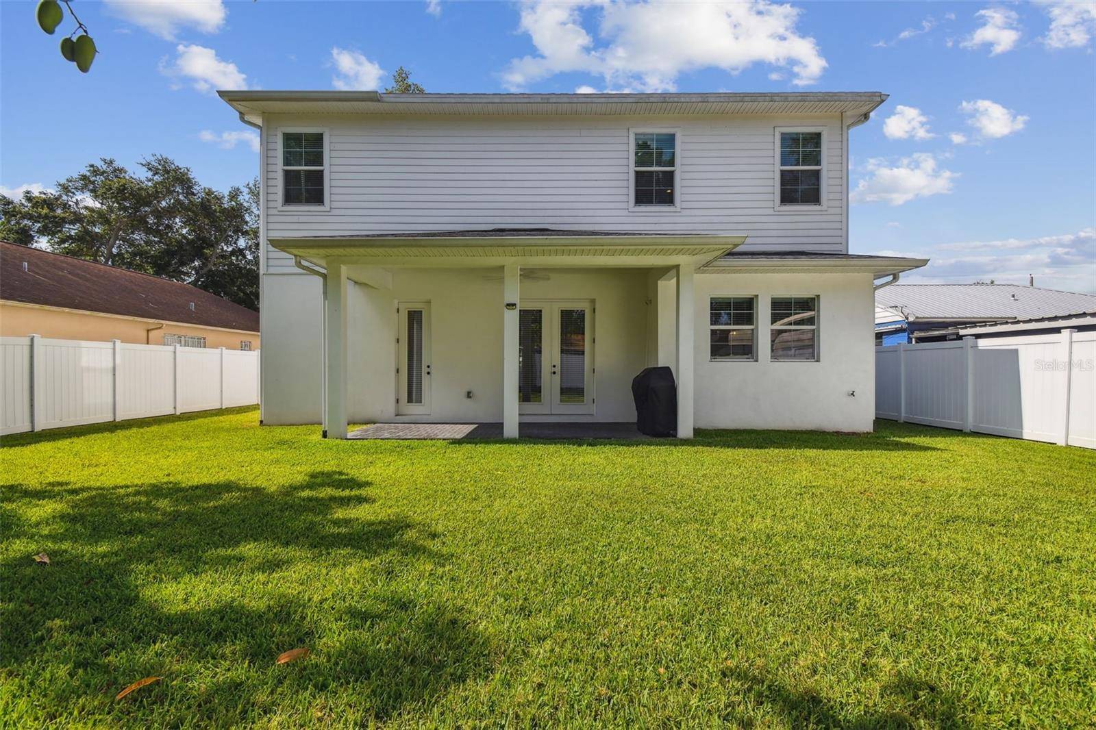 Tampa, FL 33603,807 W KENTUCKY AVE