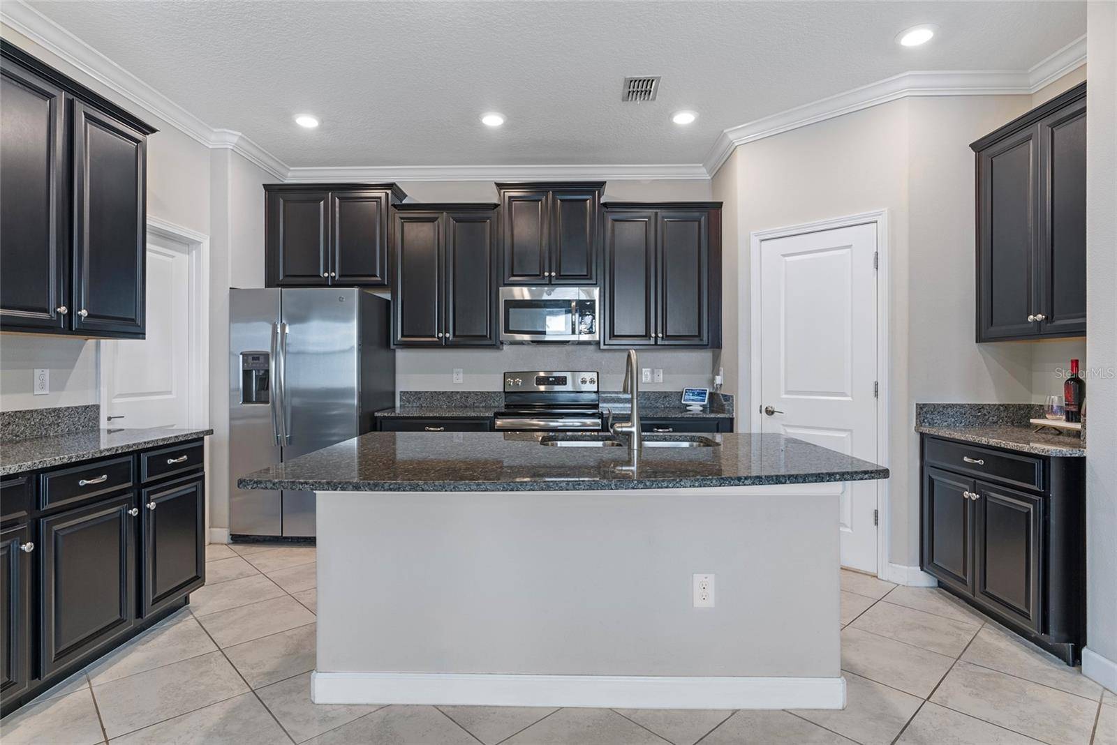 Wesley Chapel, FL 33543,4690 COACHFORD DR