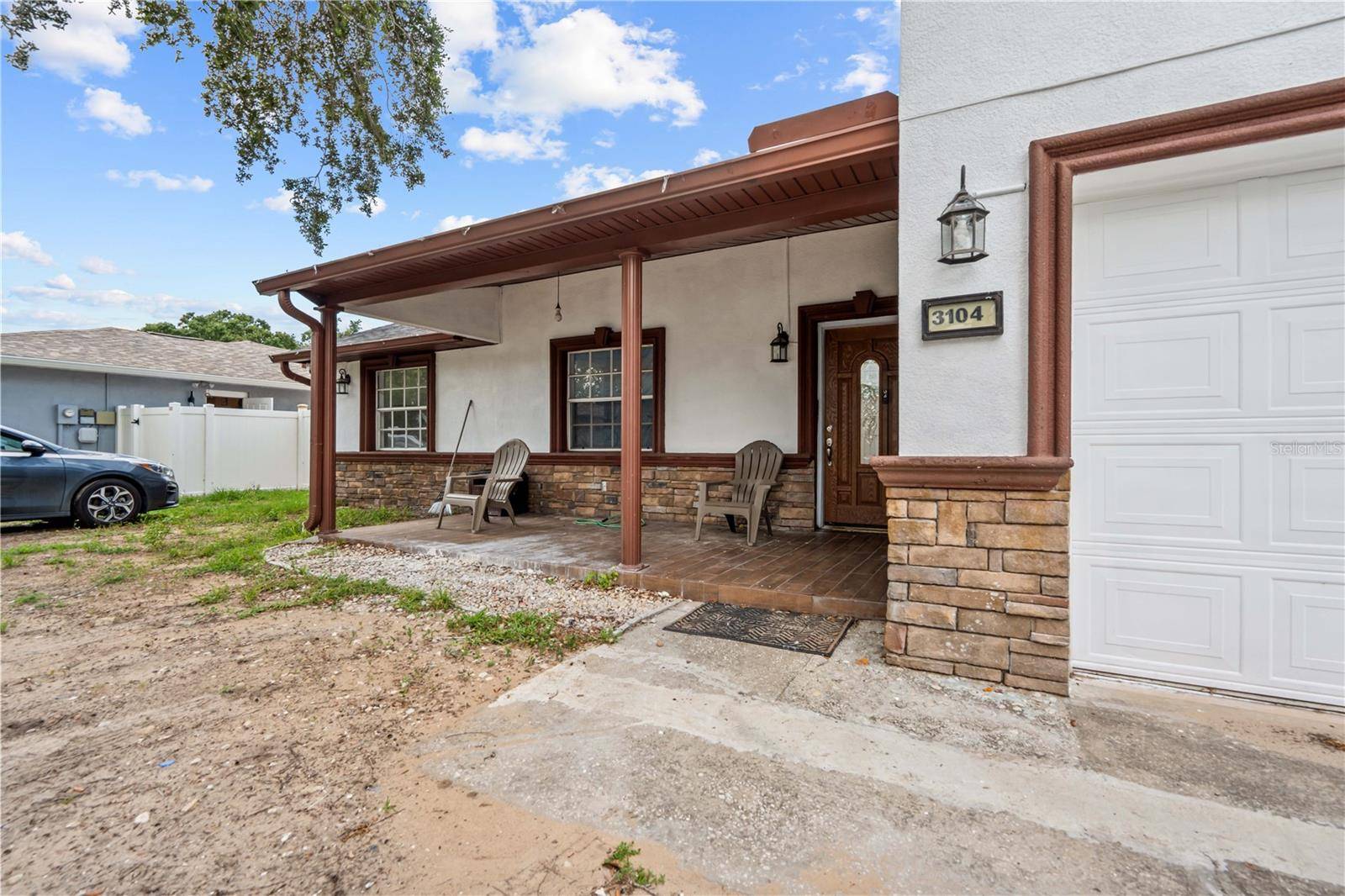 Seffner, FL 33584,3104 APRICOT ST