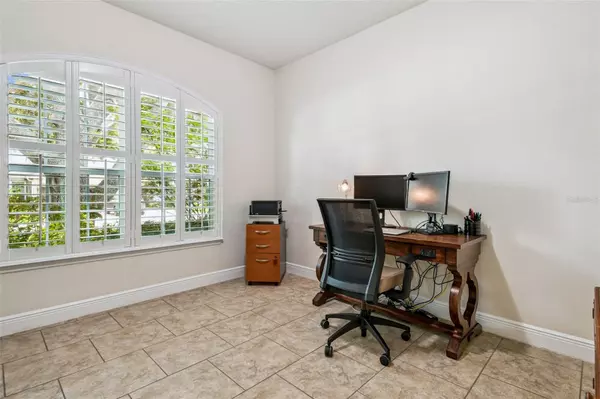 Tampa, FL 33613,1116 HILLANDALE RESERVE DR