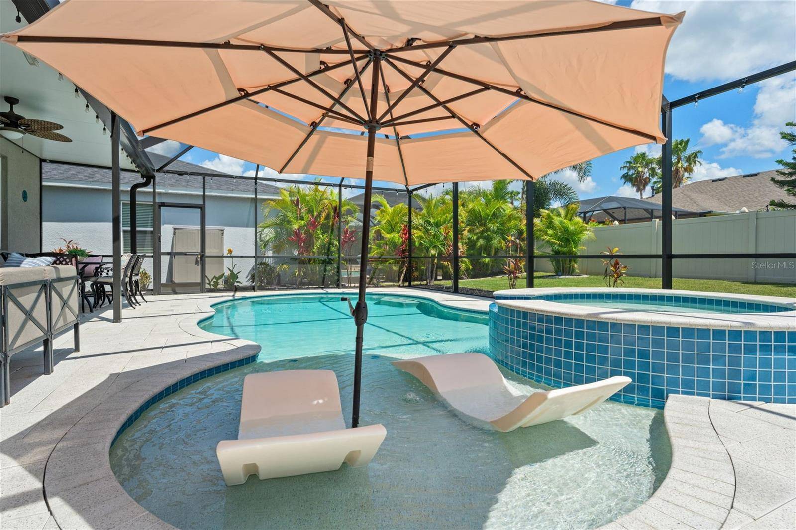 Riverview, FL 33579,11742 LAKE LUCAYA DR
