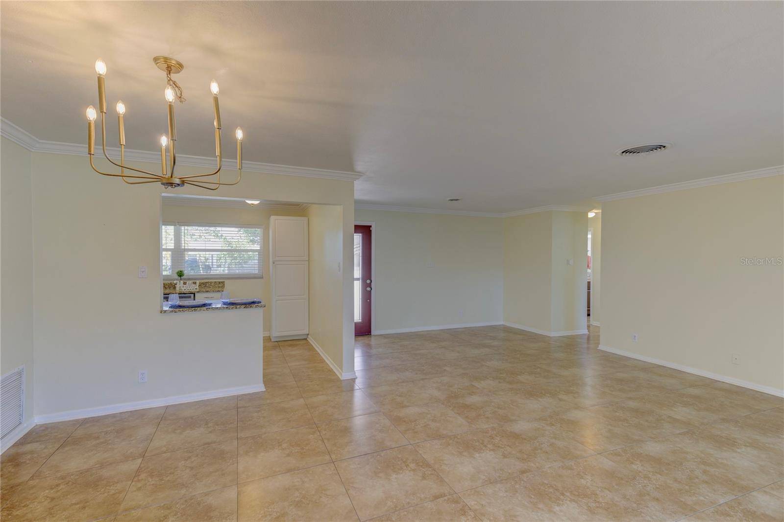 St Petersburg, FL 33705,1400 63RD AVE S