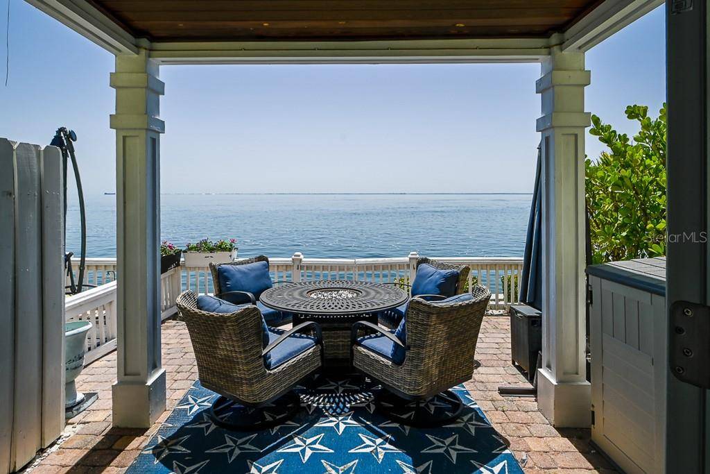 5042 COQUINA KEY DR SE,  St Petersburg,  FL 33705