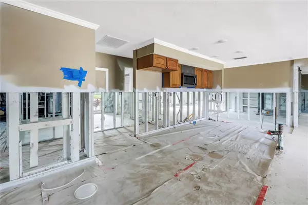 St Petersburg, FL 33703,5215 DENVER ST NE