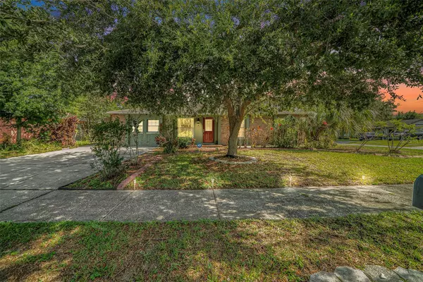 Valrico, FL 33596,1813 NOVA DR