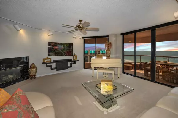 Clearwater Beach, FL 33767,1340 GULF BLVD #16A