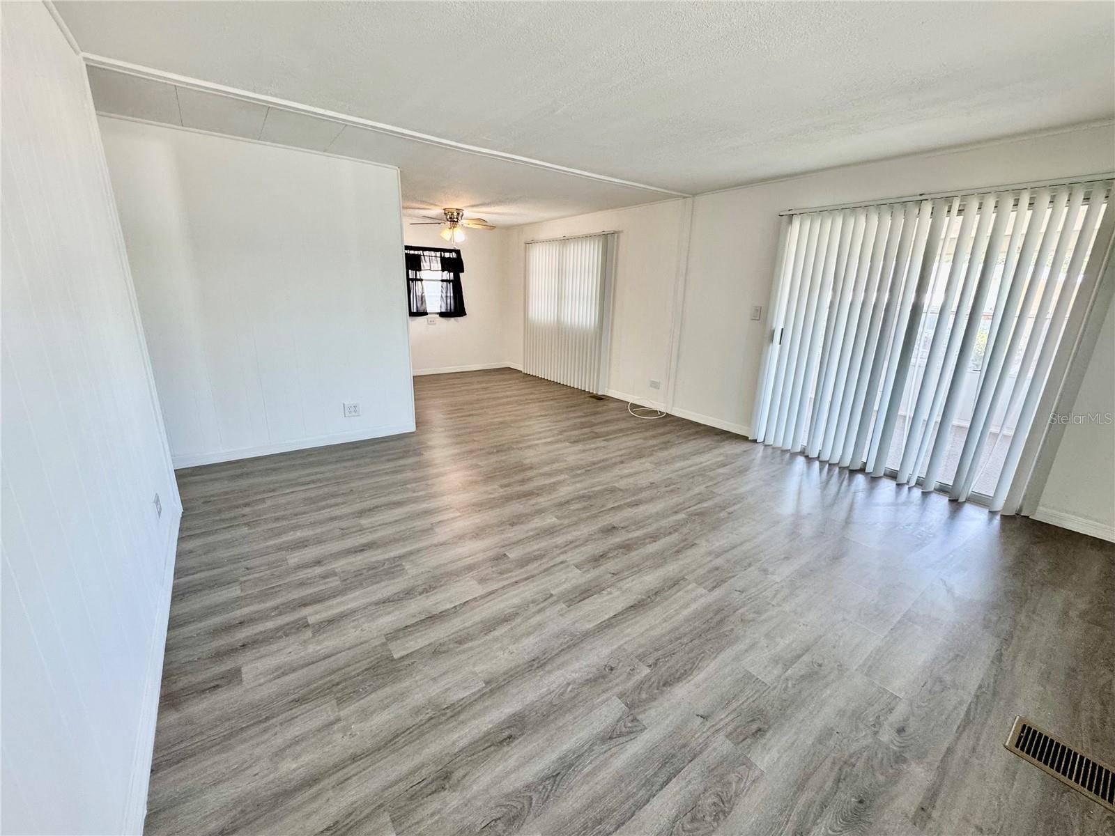 Largo, FL 33770,99 PINDO PALM ST E