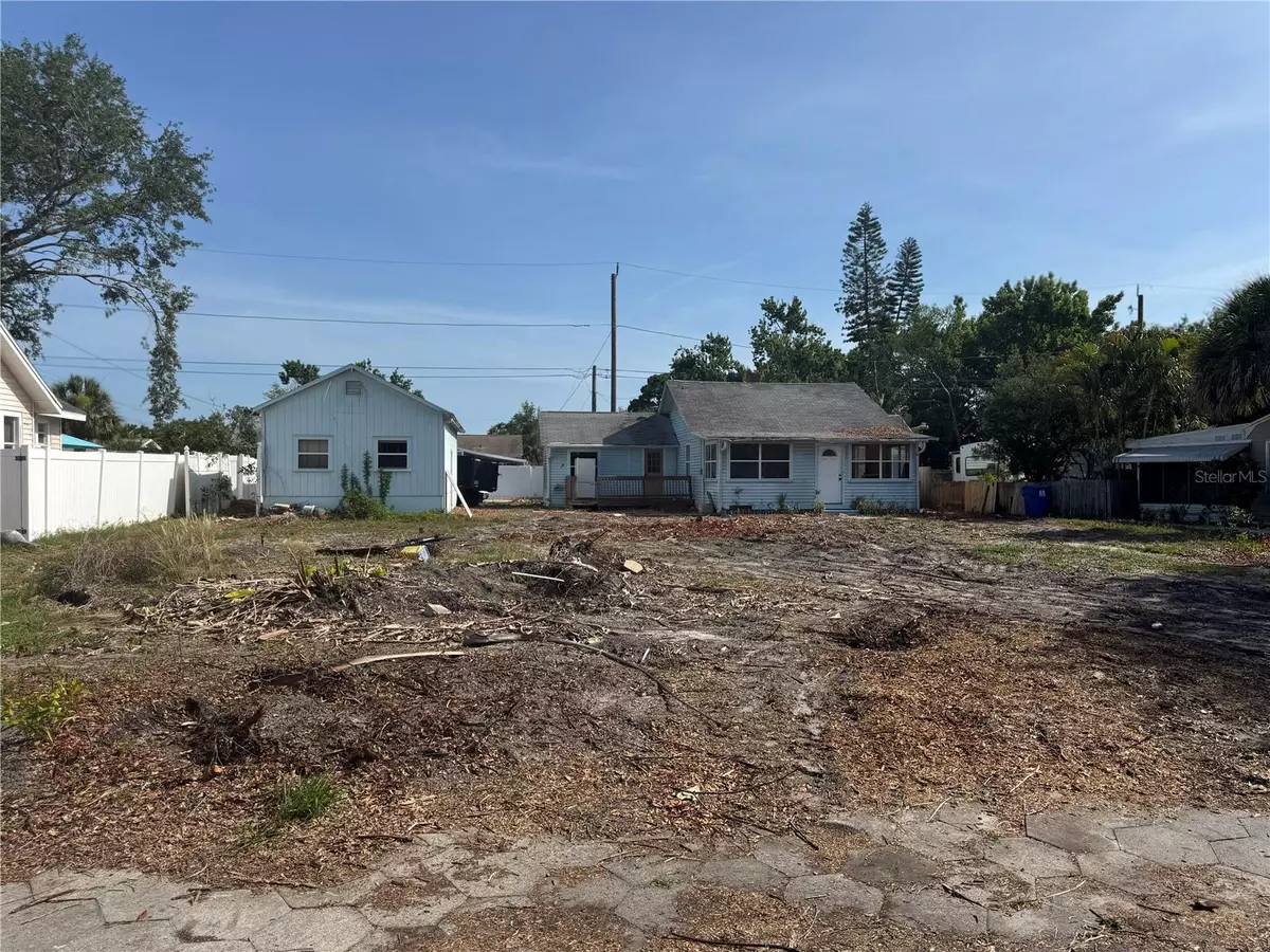 St Petersburg, FL 33713,4419 BURLINGTON AVE N