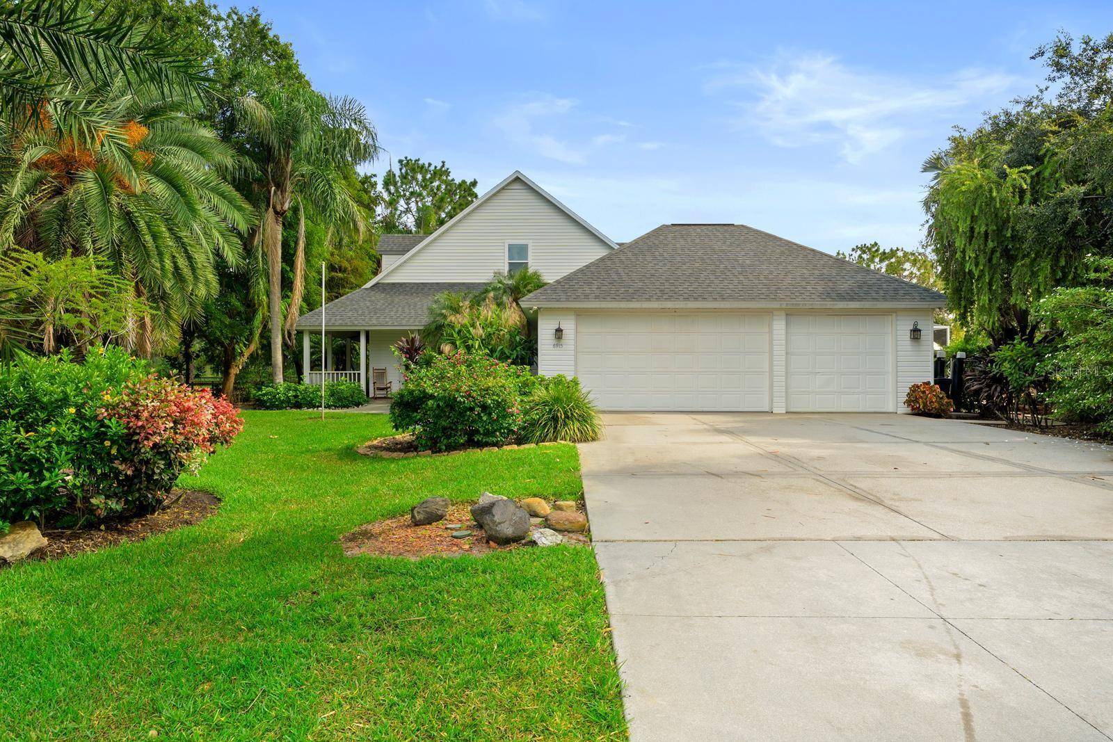 Bradenton, FL 34211,6915 215TH ST E