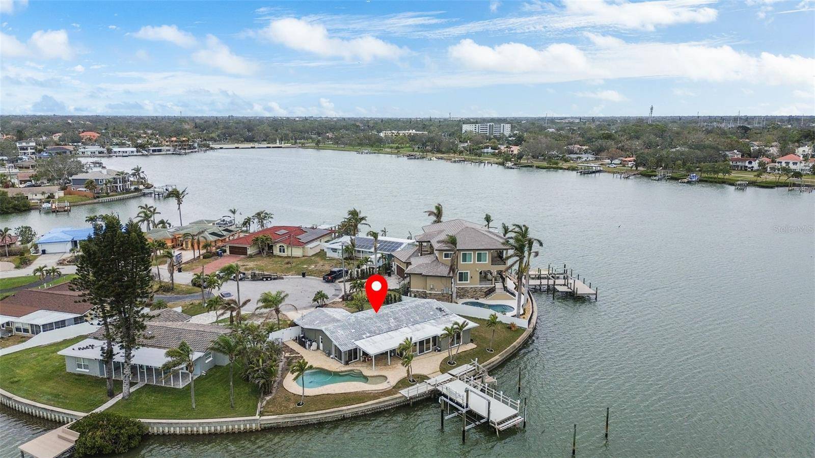St Petersburg, FL 33707,7800 3RD AVE S