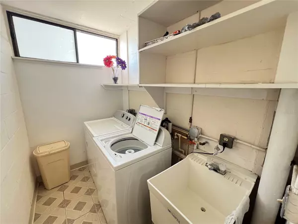 Clearwater, FL 33760,2616 COVE CAY DR #701