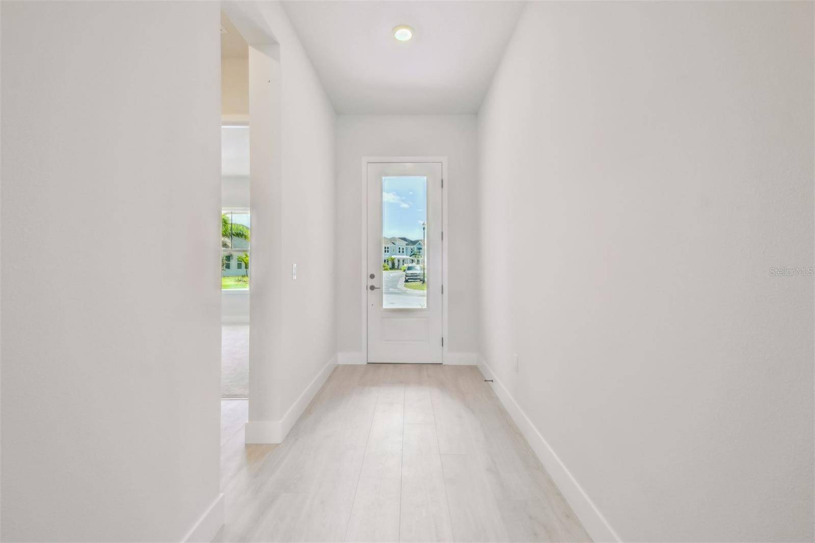 Sarasota, FL 34240,1599 RUNNING TIDE PL