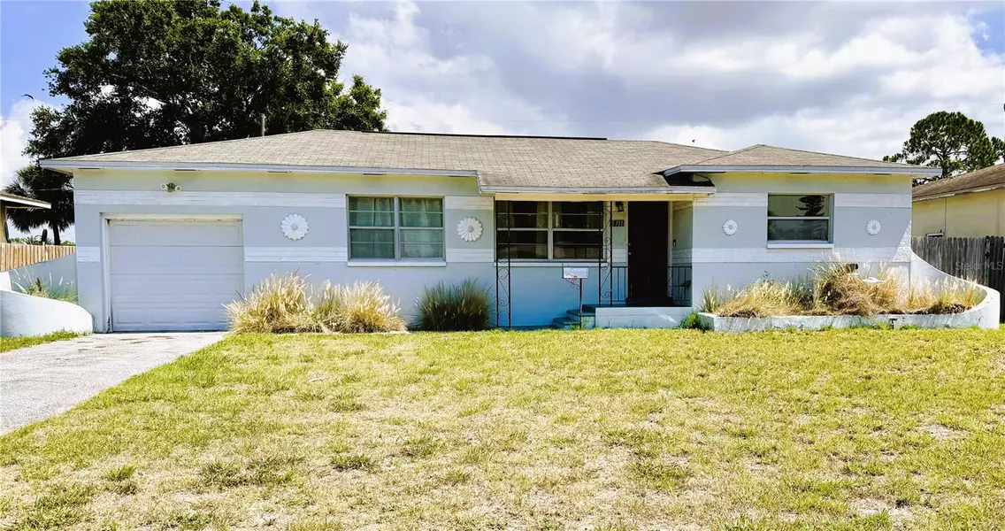 5711 9TH AVE N, St Petersburg, FL 33710