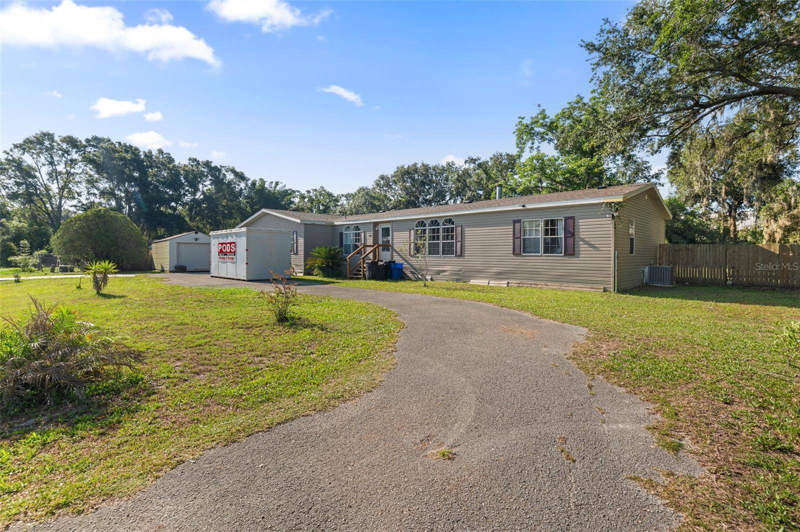 Wesley Chapel, FL 33544,26438 GLENWOOD DR