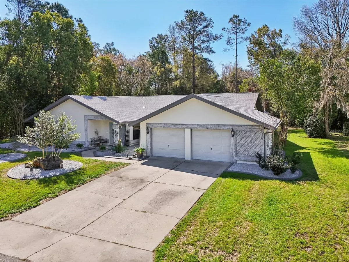 Homosassa, FL 34446,54 PINE DR