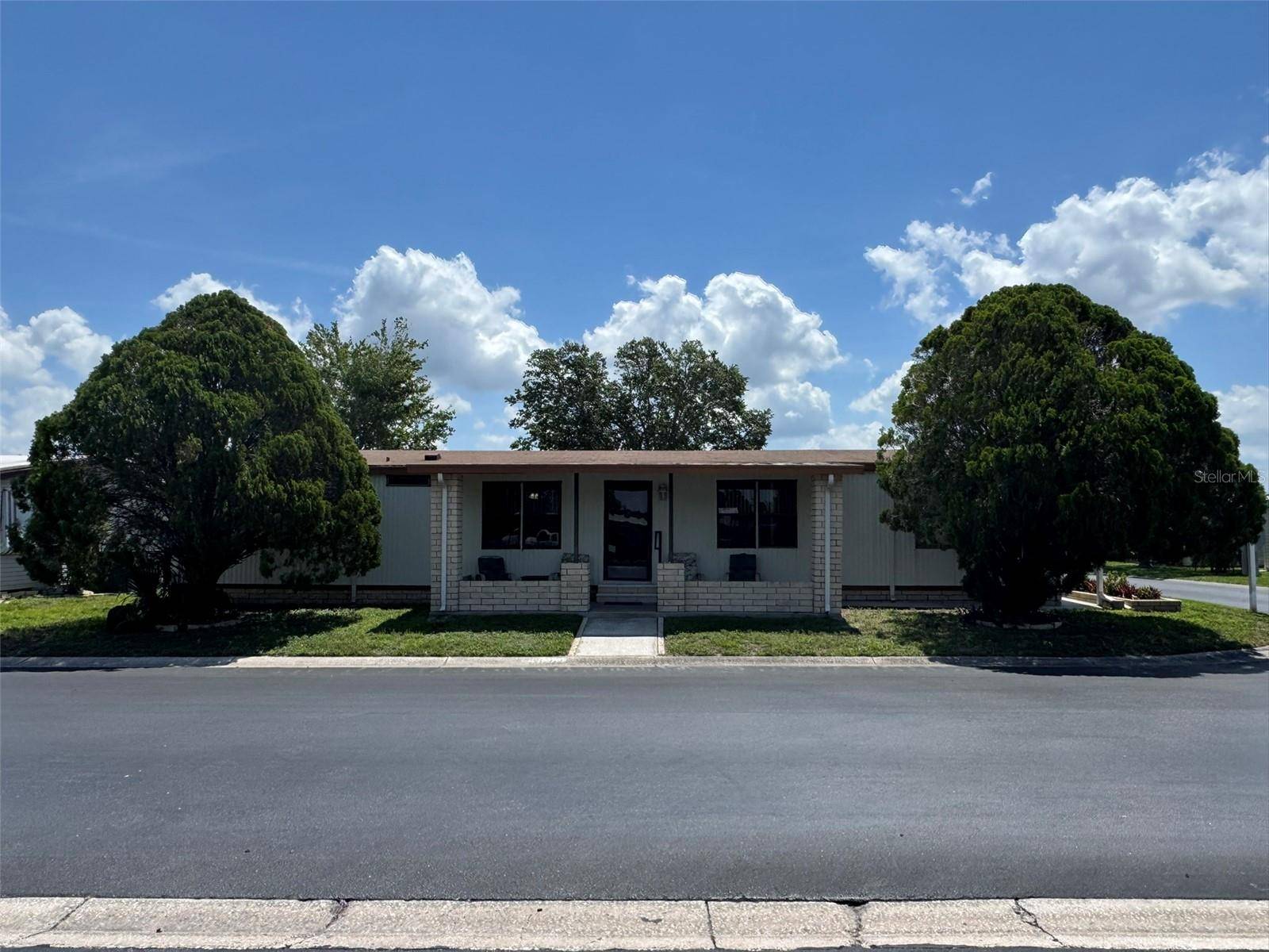 34300 COUNTRYSIDE DR, Wesley Chapel, FL 33543