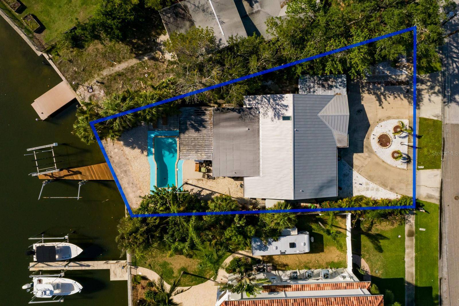 St Petersburg, FL 33703,1857 BAYOU GRANDE BLVD NE