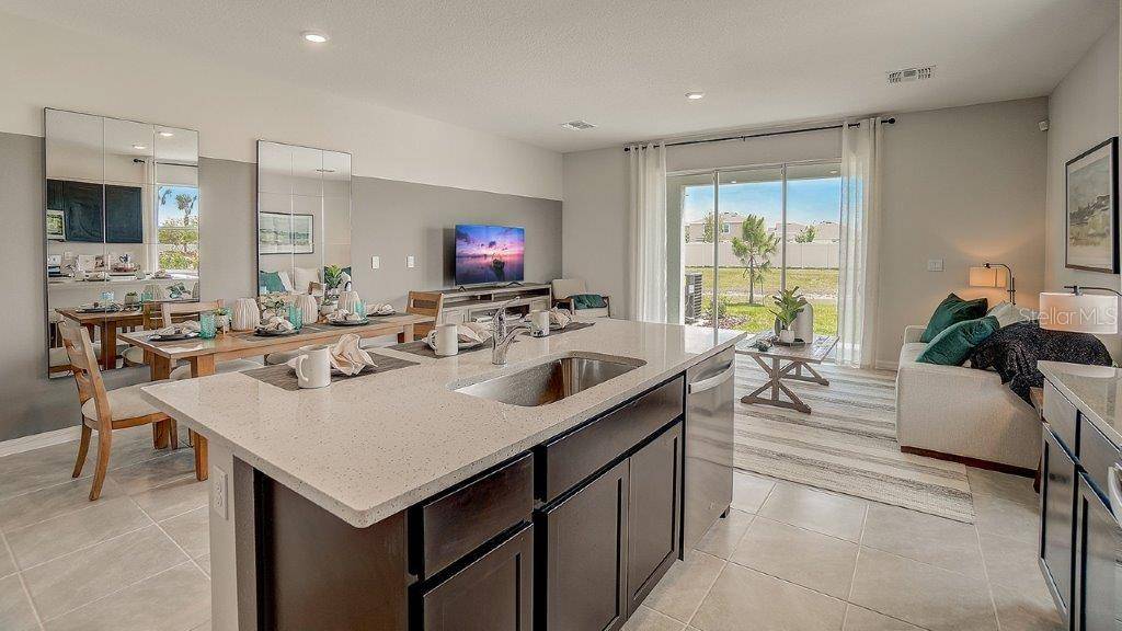 Ruskin, FL 33570,255 ROYAL SPOONBILL DR