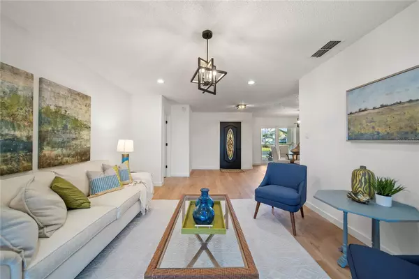 Valrico, FL 33596,3925 DUNAIRE DR