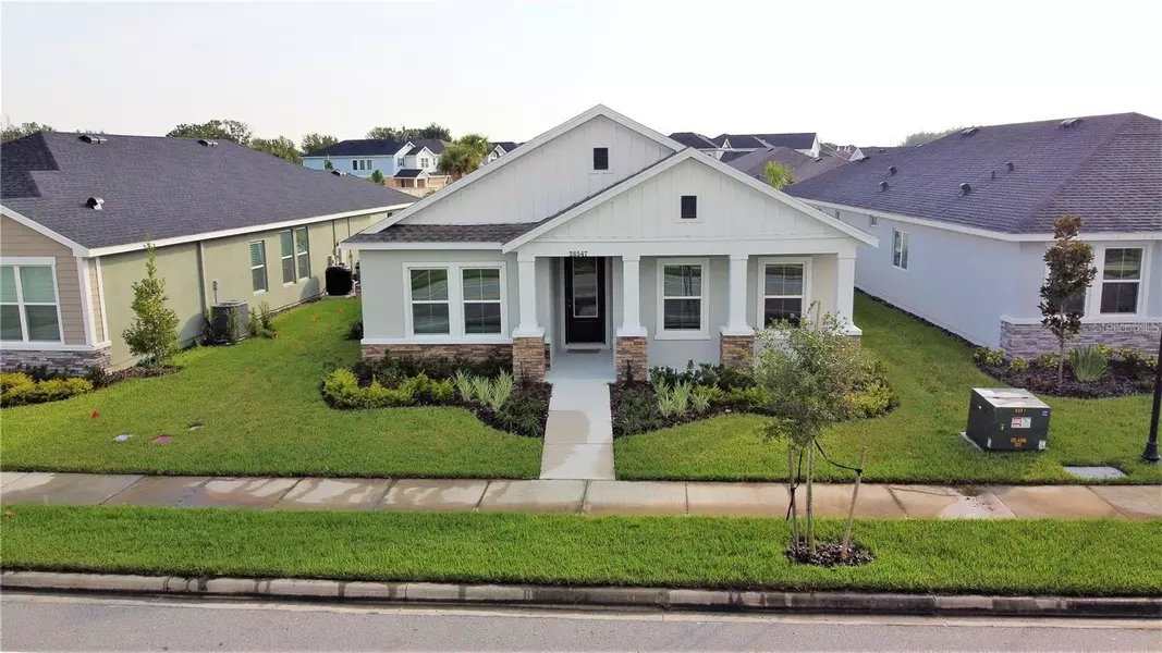 28547 HILLCREST VALLEY BLVD, Wesley Chapel, FL 33543