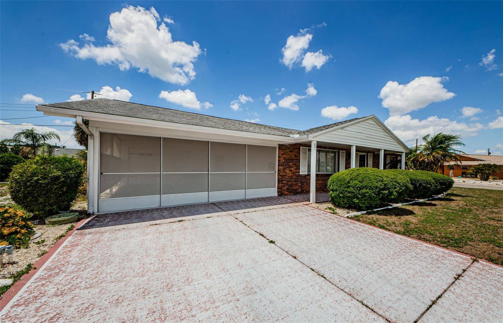 Sun City Center, FL 33573,801 OAKMONT AVE