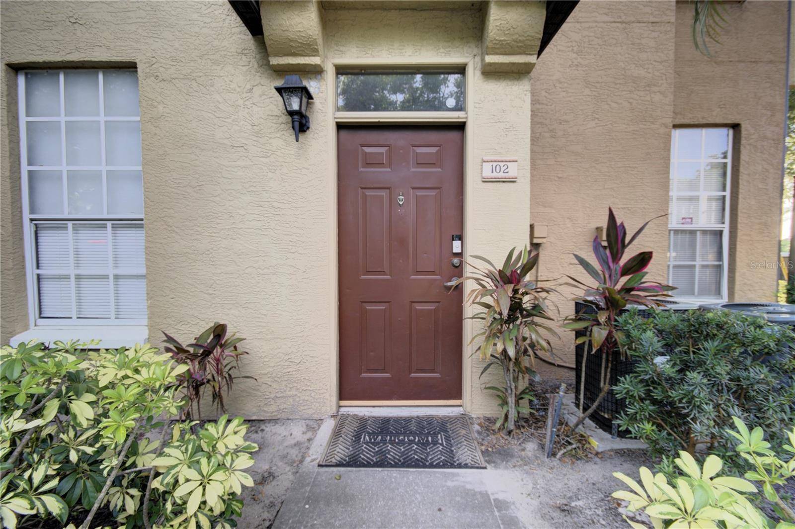 Orlando, FL 32835,6300 RALEIGH ST #102
