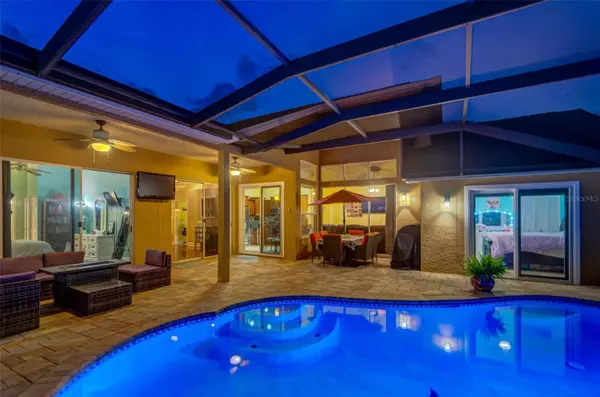 Tarpon Springs, FL 34689,957 WESTWINDS BLVD