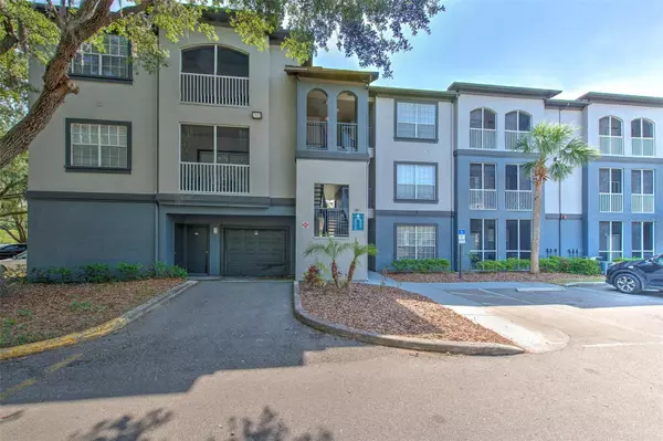 13025 SANCTUARY COVE DR #301, Temple Terrace, FL 33637