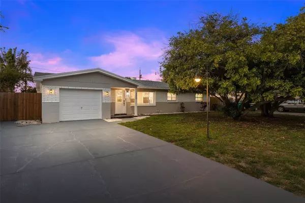 3485 FLORAL DR, Largo, FL 33771