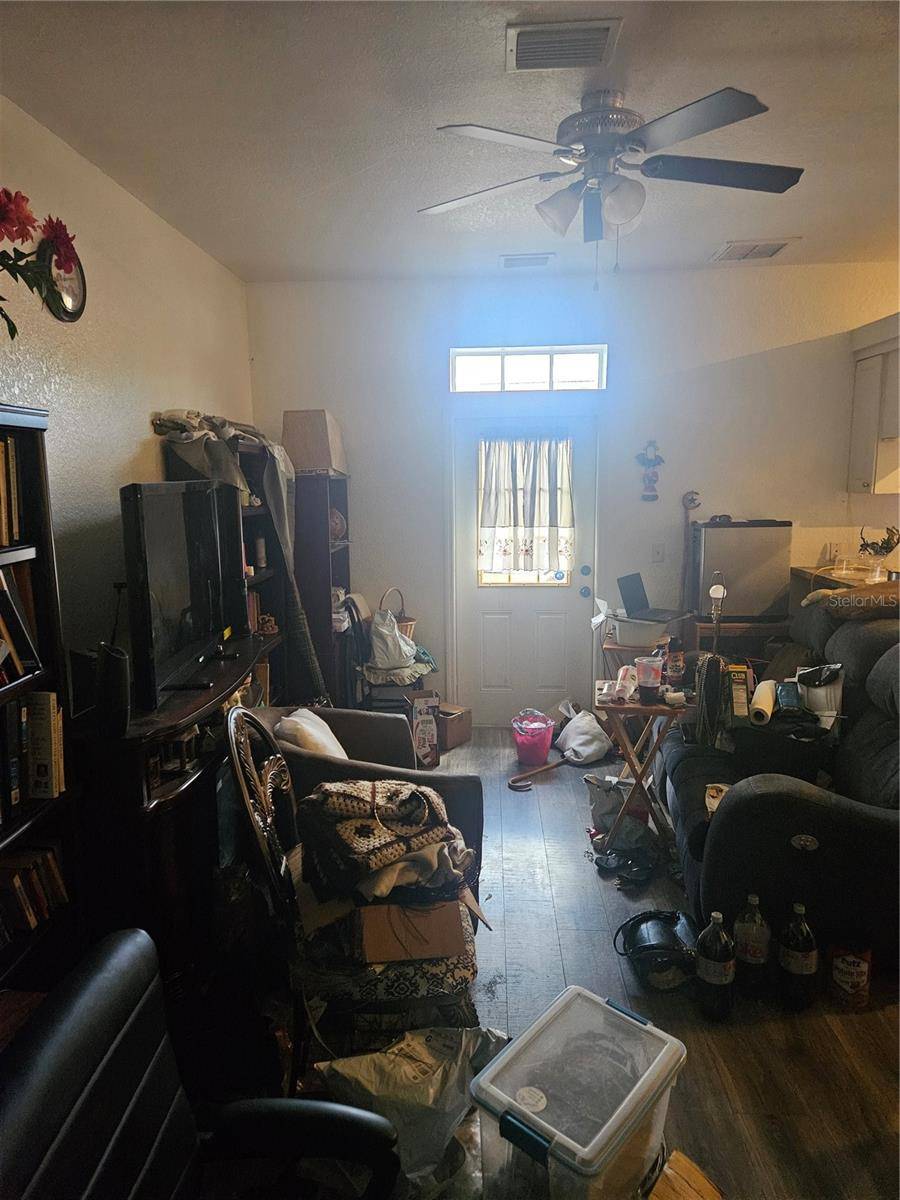 Pinellas Park, FL 33781,7187 53RD ST N