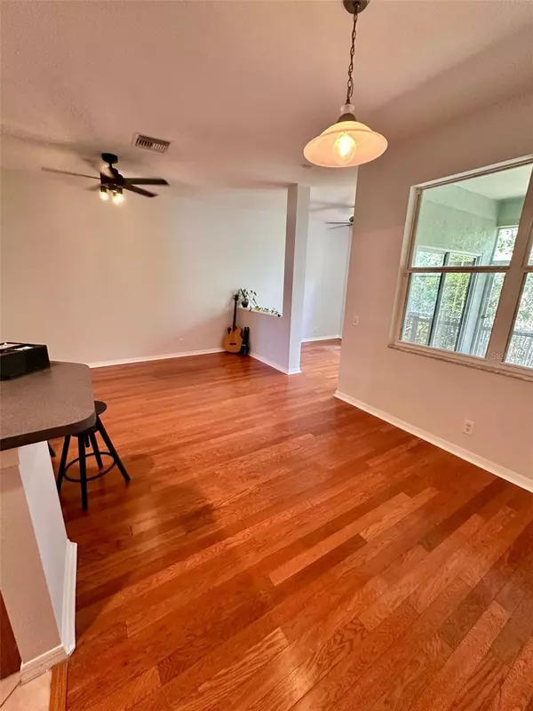 St Petersburg, FL 33716,608 BLACK LION DR NE