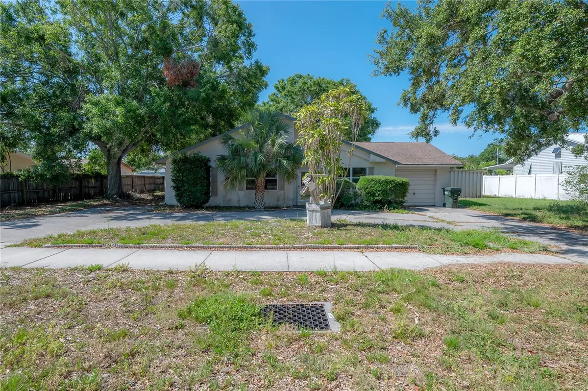 Largo, FL 33774,3256 ADRIAN AVE
